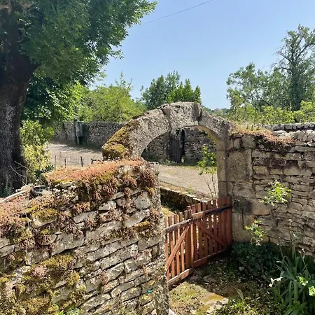 La Maison De Badet بيت للعطل *